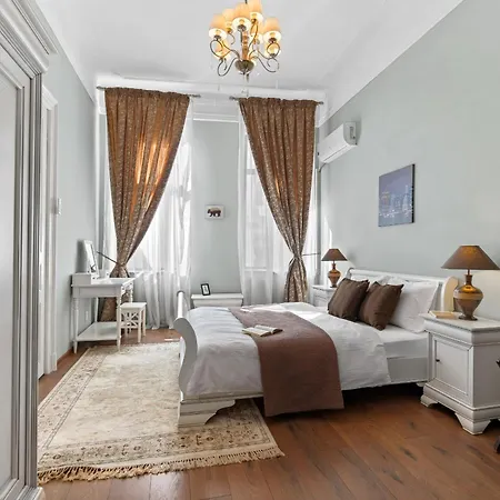 Appartamento Old Town Nightlife Where Noise Is Expected *