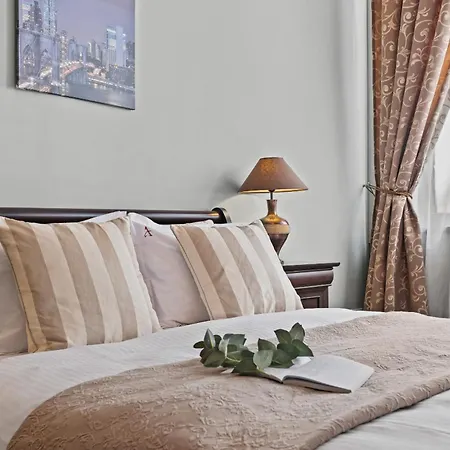 Appartamento Old Town Nightlife Where Noise Is Expected Bucarest