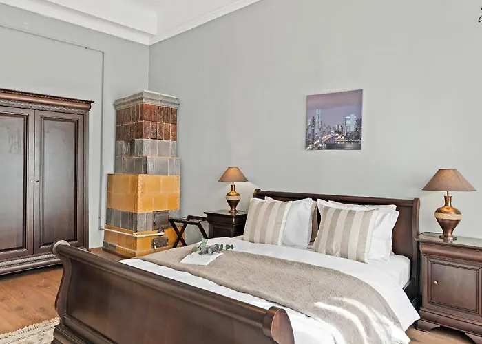 Old Town Nightlife Where Noise Is Expected Apartament *